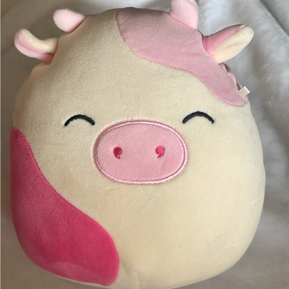 pink Cow Squishmellow - Picture 1 of 1